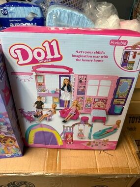 Dollhouse Foldable Playset in Pink and Purple by Dollhouse